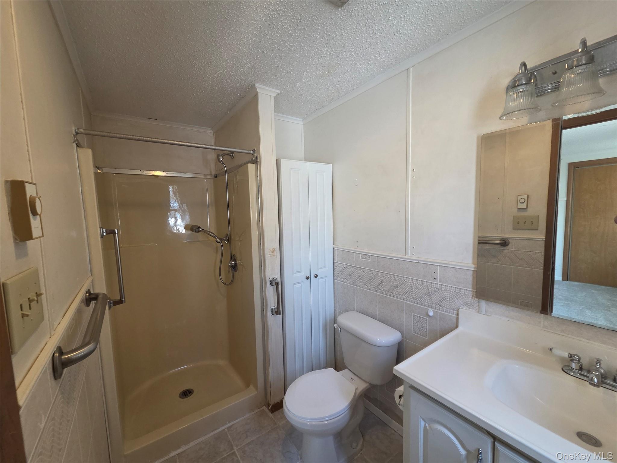 162 Village Circle W – For Sale photo 11