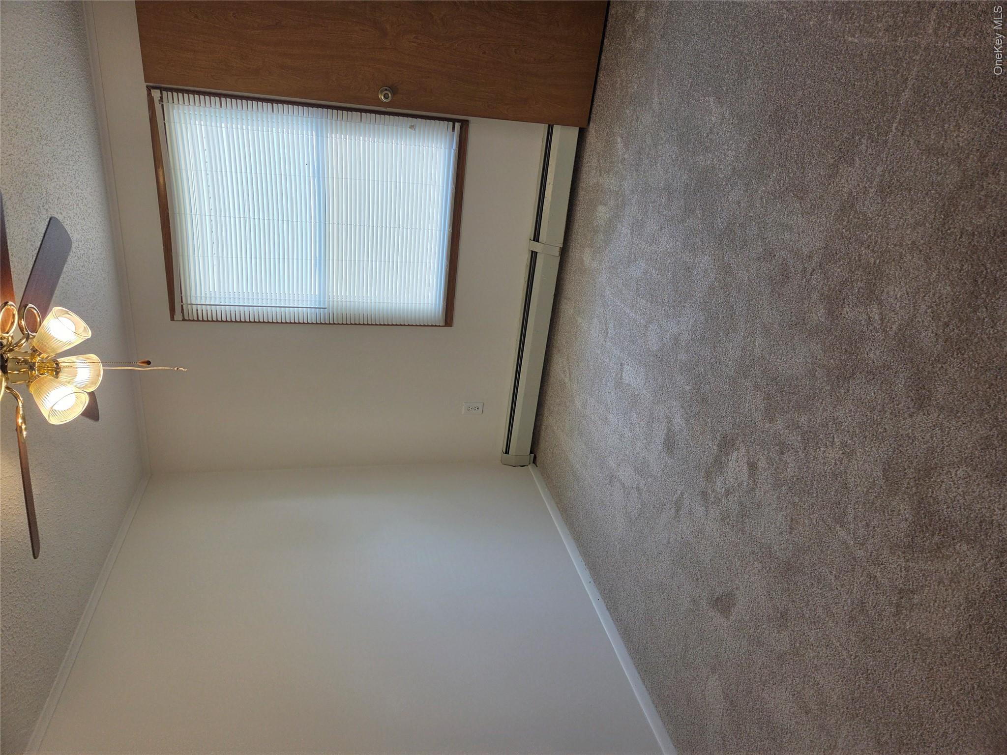 162 Village Circle W – For Sale photo 6