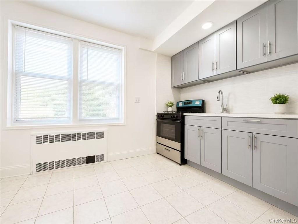 8511 34th Avenue, Unit 3H photo 5