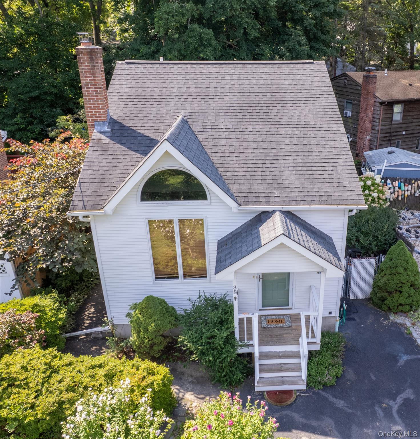 38 Montauk Road – For Sale photo 16