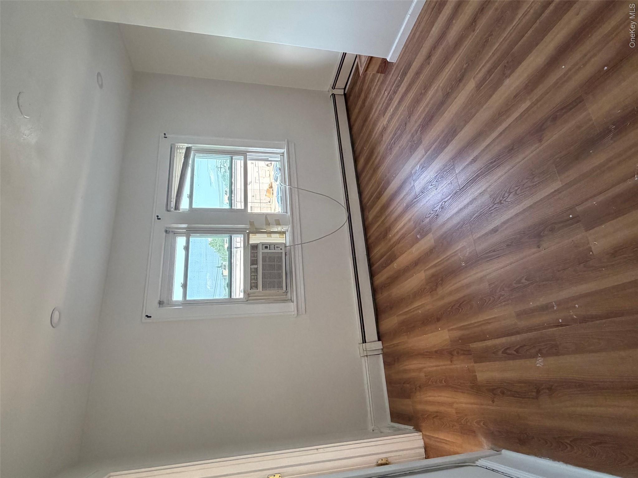 42 W Lincoln Avenue, Unit 2nd Fl photo 4