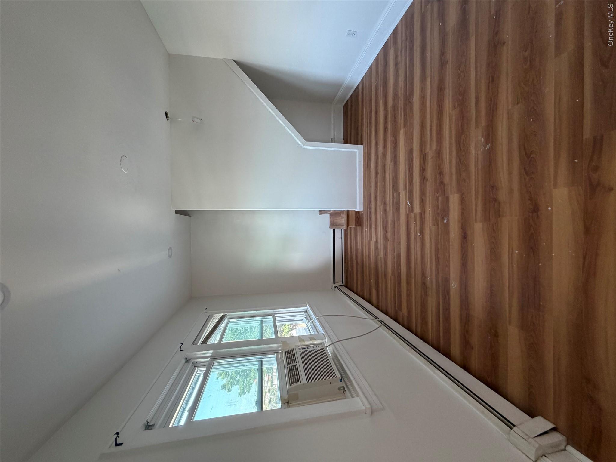 42 W Lincoln Avenue, Unit 2nd Fl photo 5