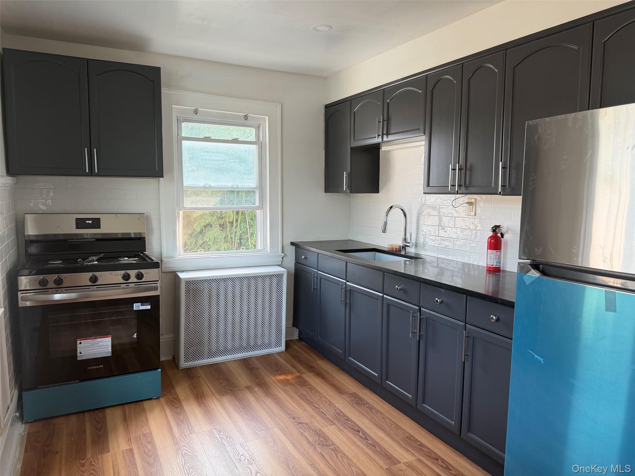 42 W Lincoln Avenue, Unit 2nd Fl photo 3