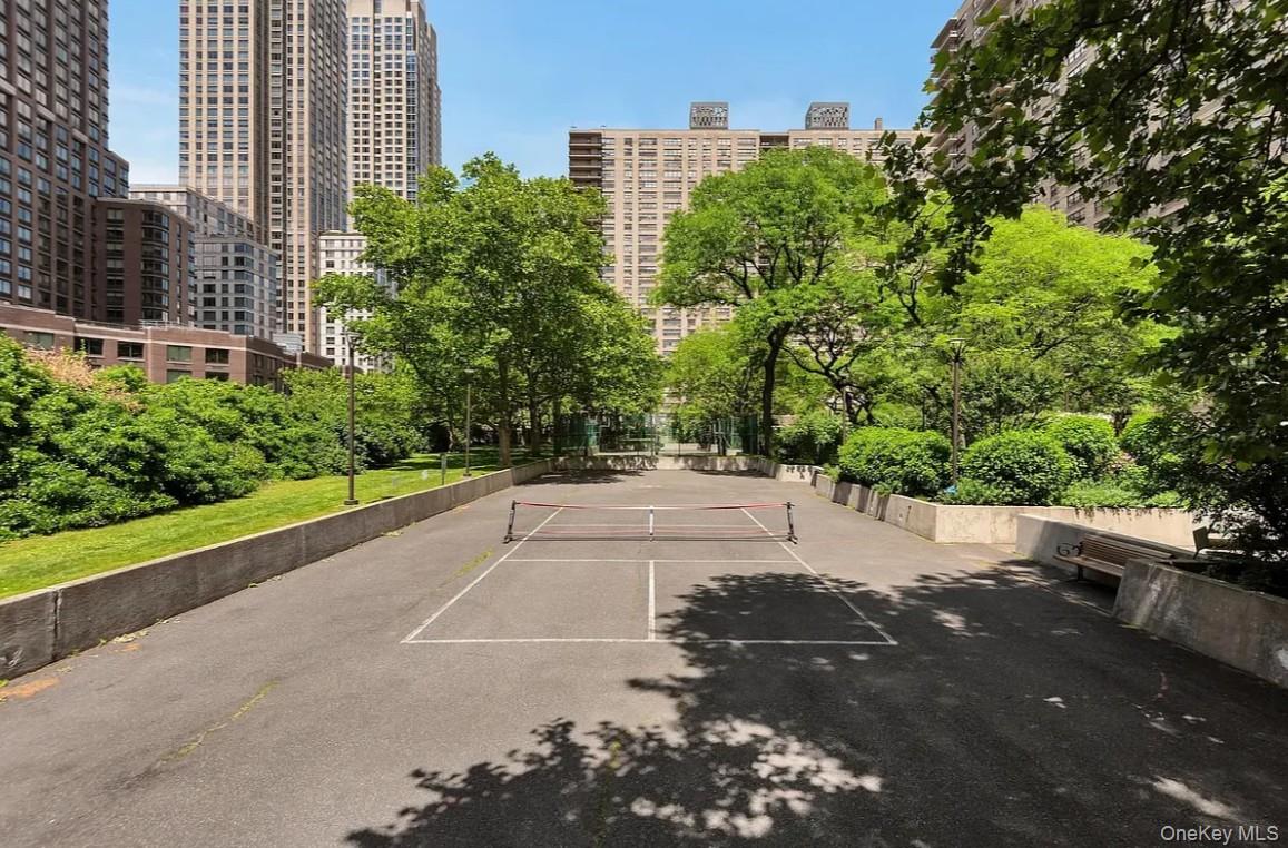 185 W End Avenue, Unit 15E photo 27