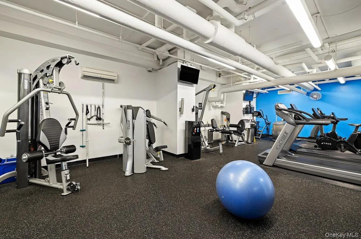 185 W End Avenue, Unit 15E photo 21