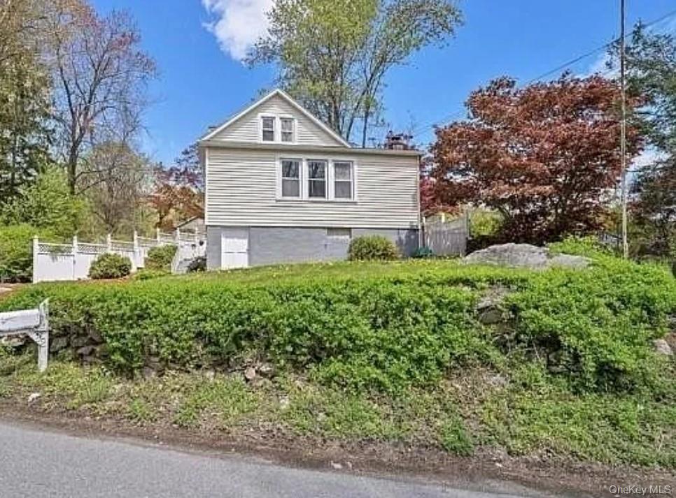 222 N Terry Hill Road – For Sale