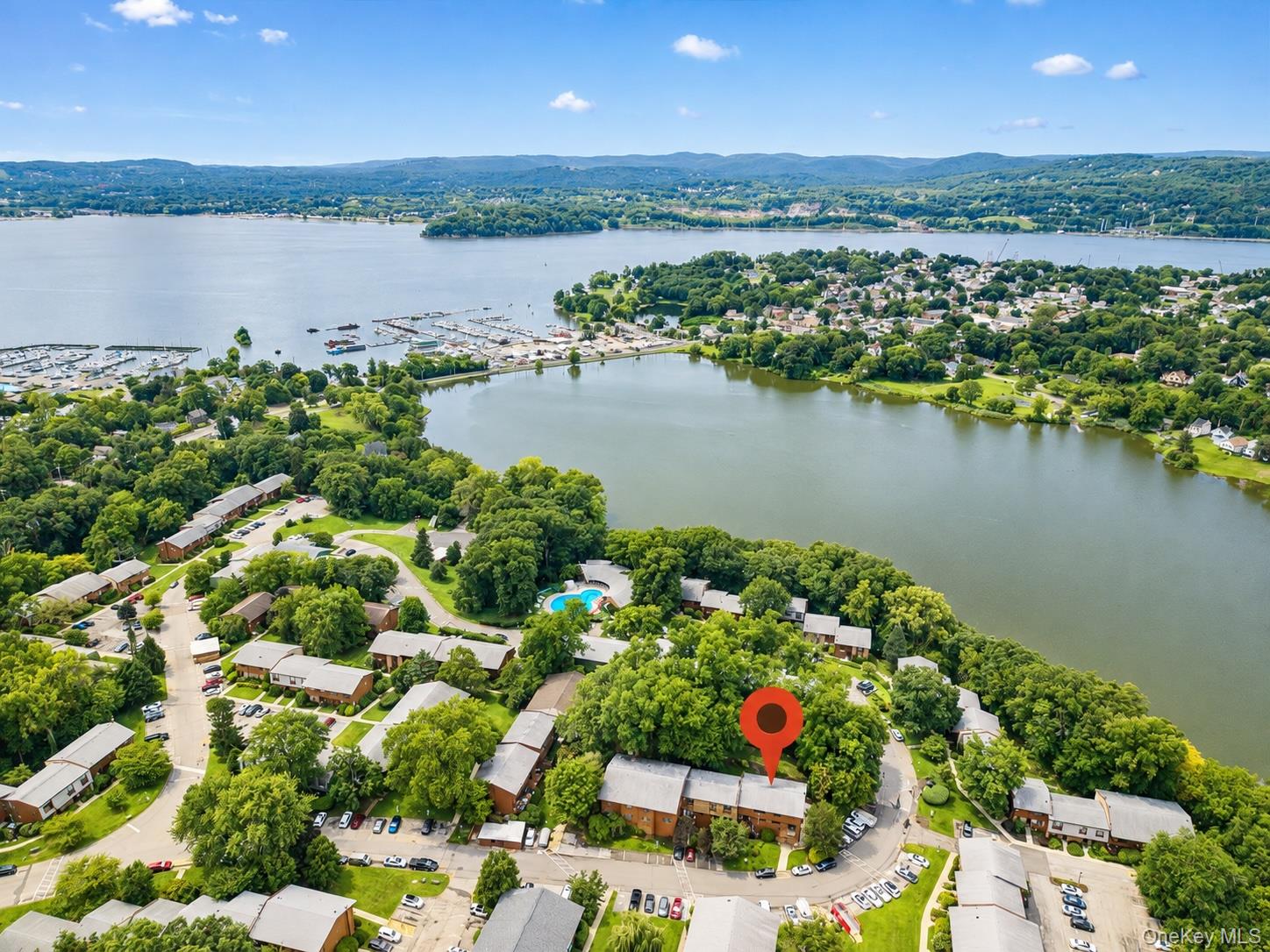 226 Coachlight Square – For Sale