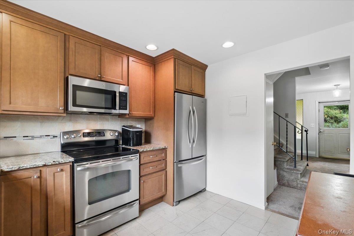 226 Coachlight Square – For Sale photo 18