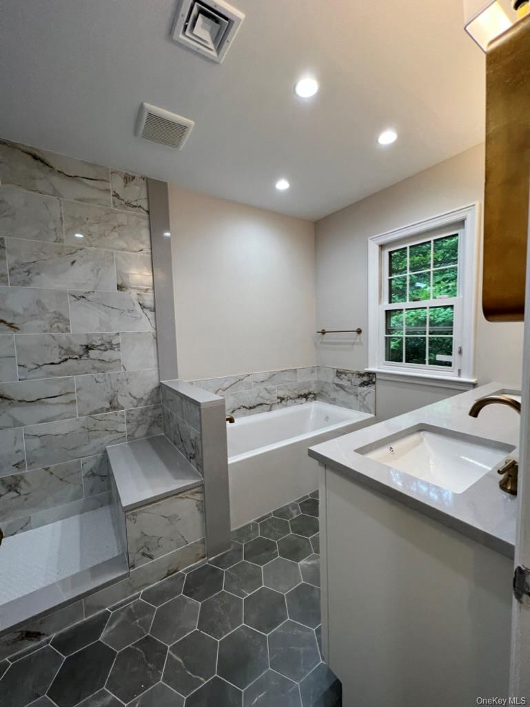 23 Matinecock Farms Road – For Rent photo 15