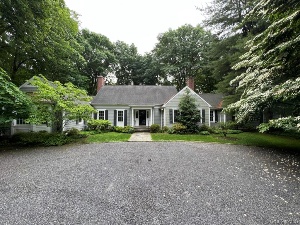 23 Matinecock Farms Road – For Rent