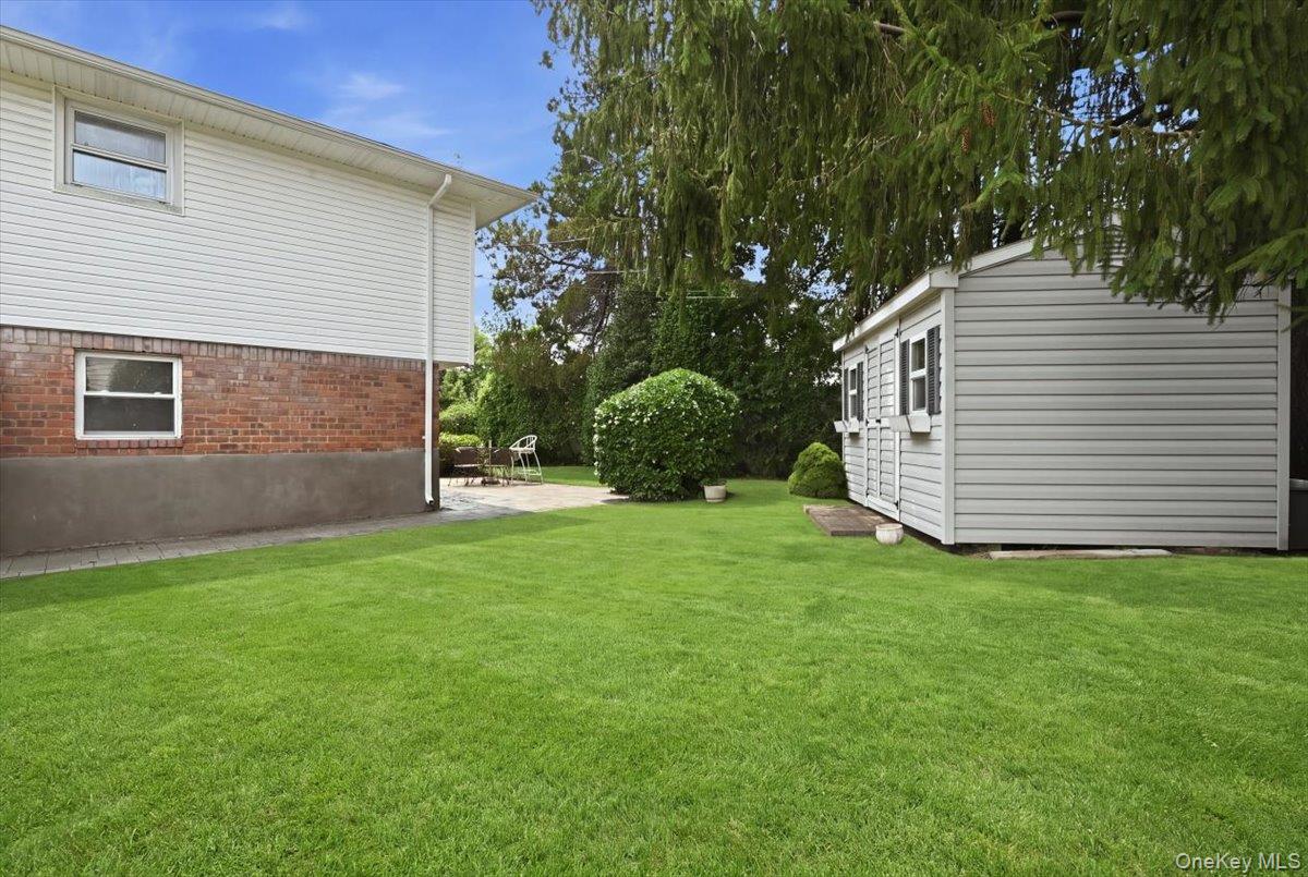 90 Grohmans Lane – For Sale photo 32