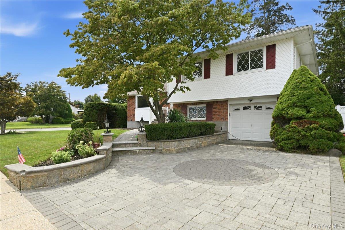 90 Grohmans Lane – For Sale photo 3