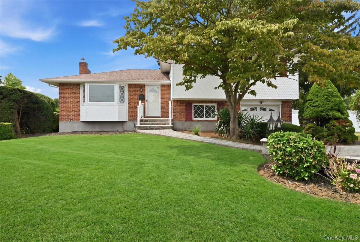 90 Grohmans Lane – For Sale photo 2