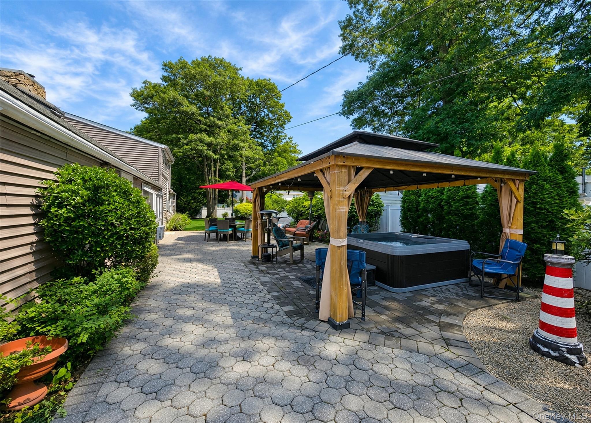 4 Halfcircle Drive – For Sale photo 27