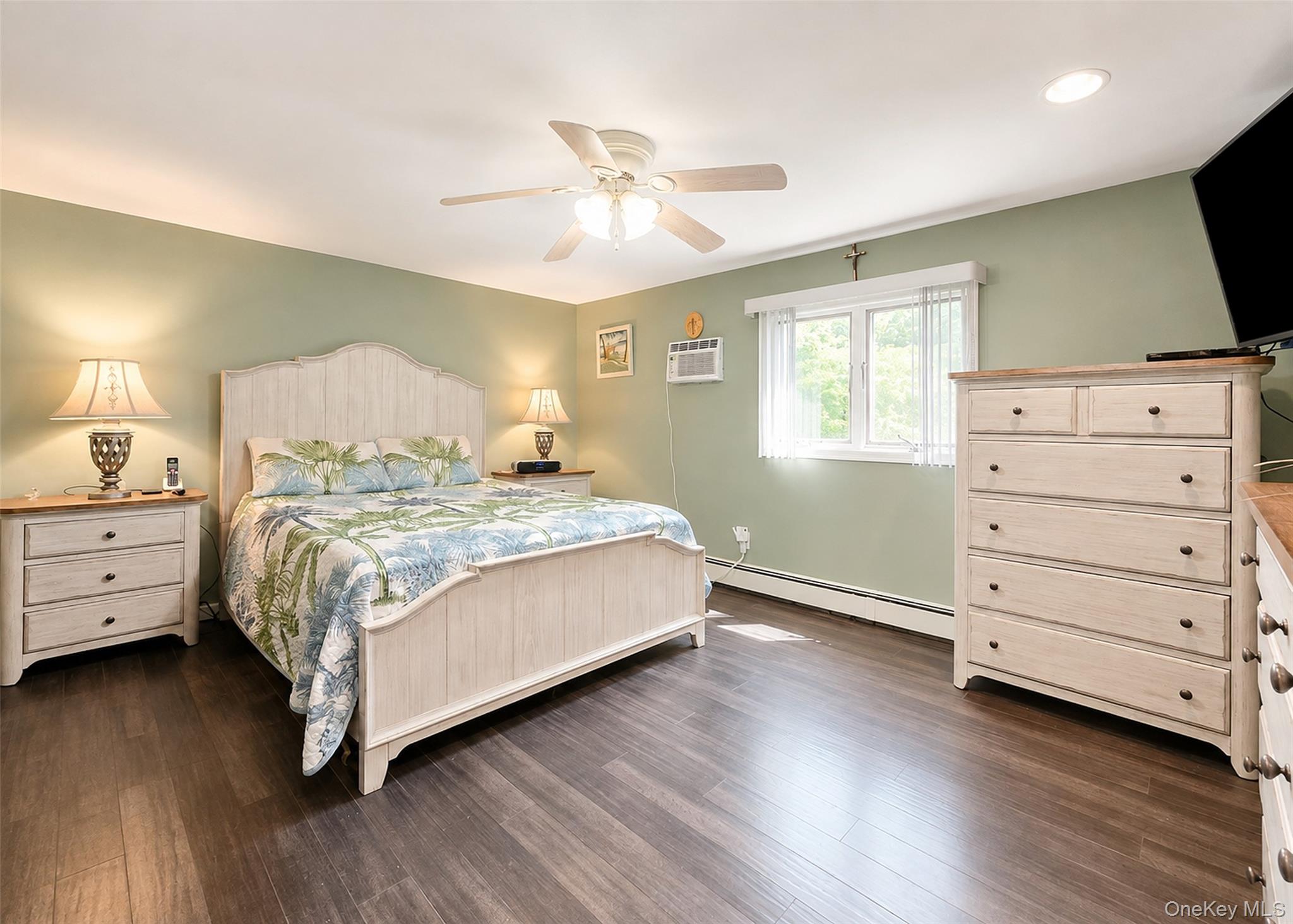 4 Halfcircle Drive – For Sale photo 13