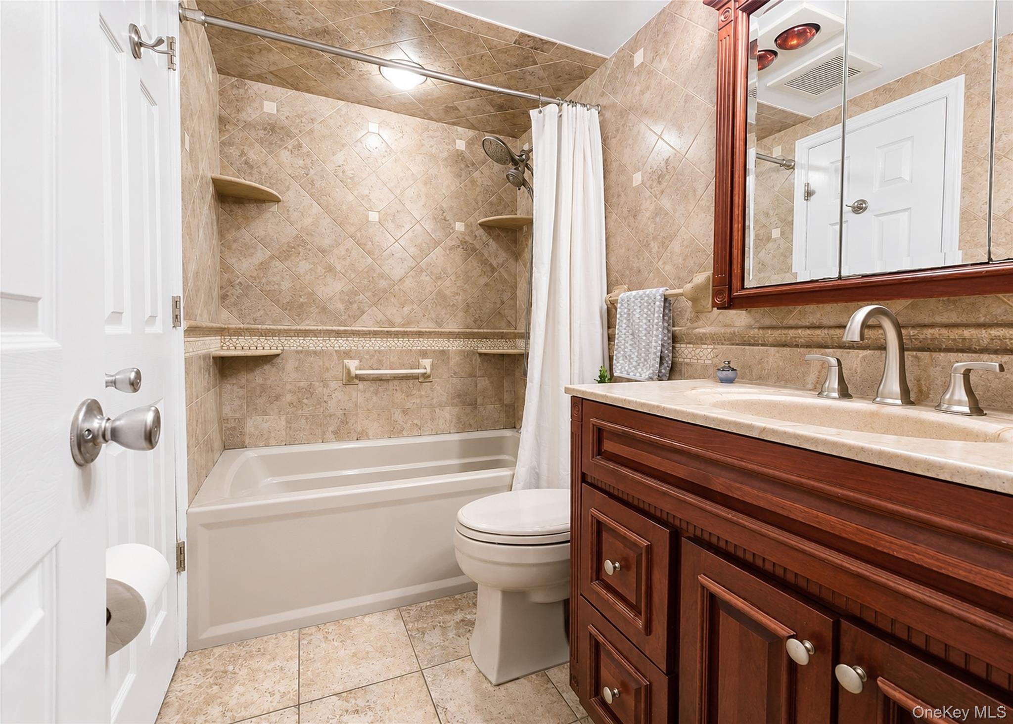 4 Halfcircle Drive – For Sale photo 19
