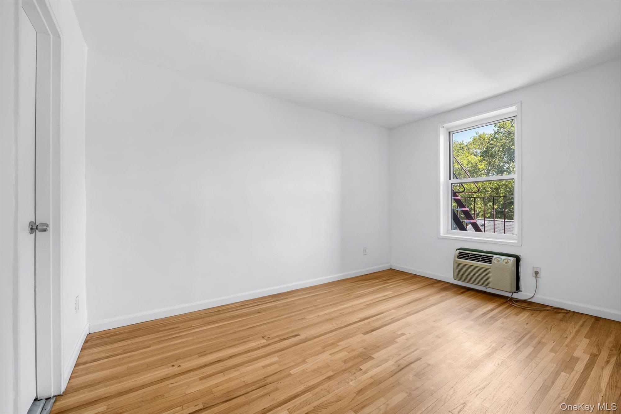 68-15 Selfridge Street, Unit J3 photo 7