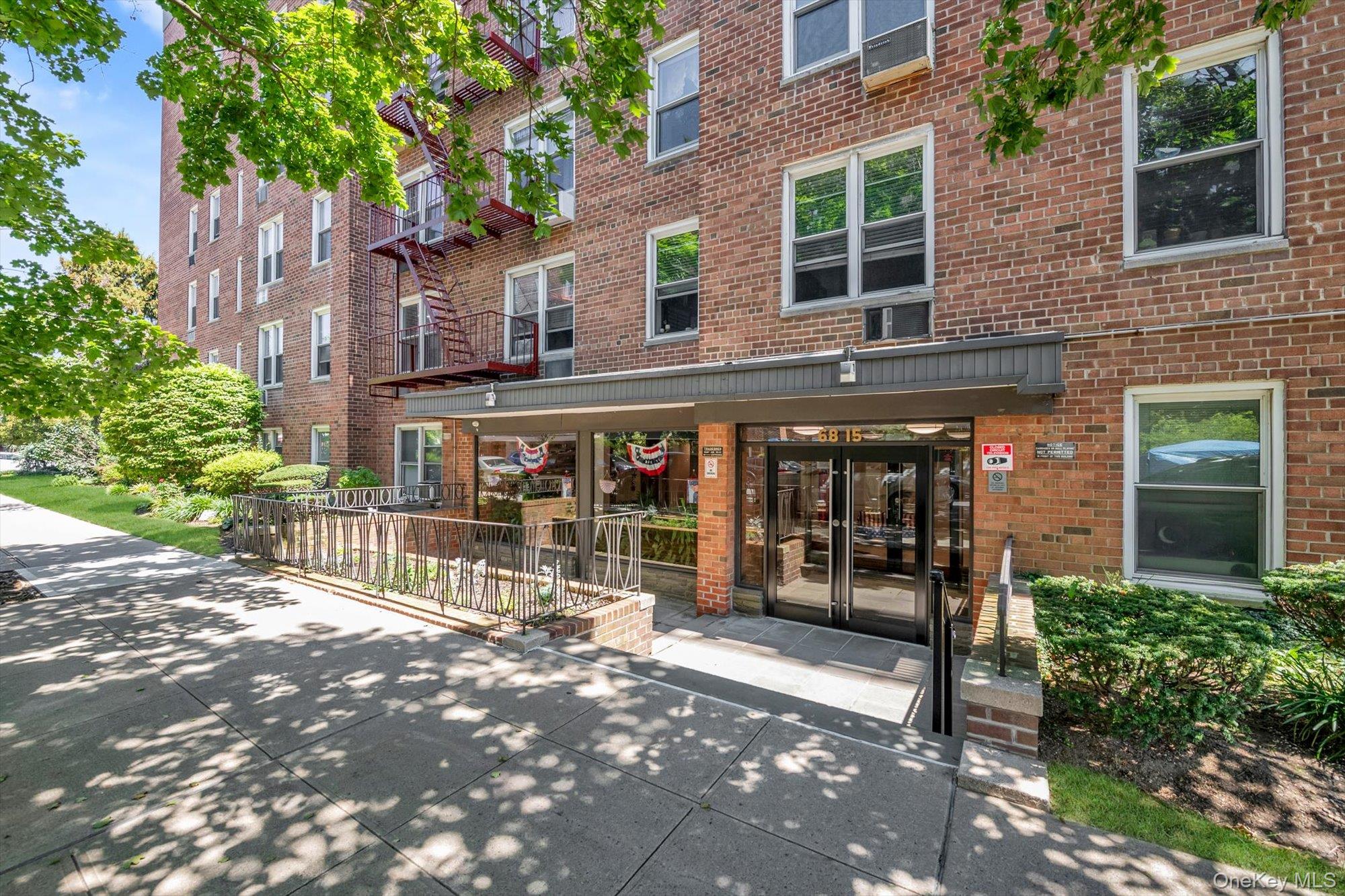 68-15 Selfridge Street, Unit J3