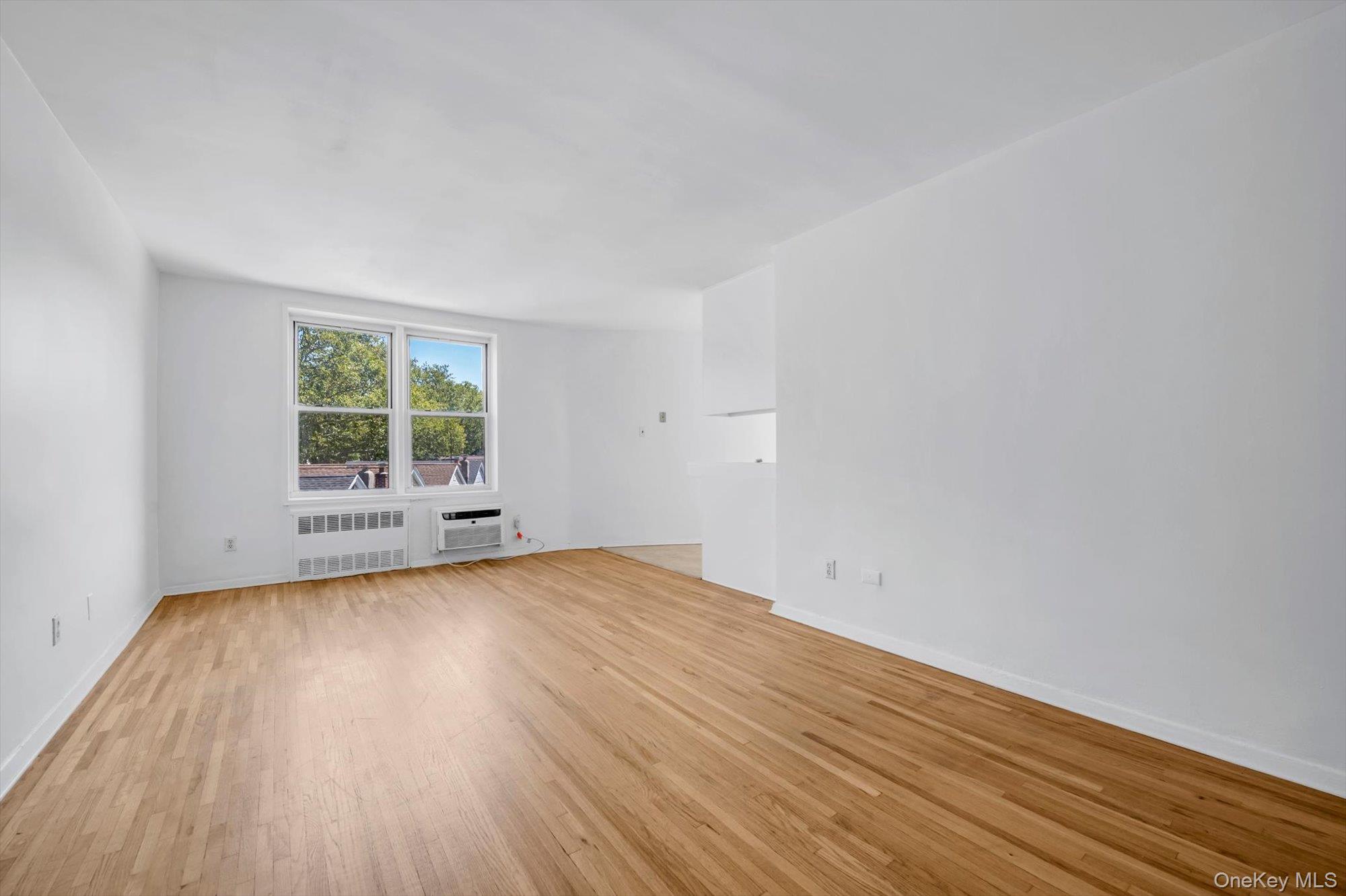 68-15 Selfridge Street, Unit J3 photo 4