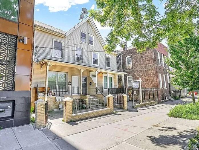 3-08 26th Avenue, Unit 1