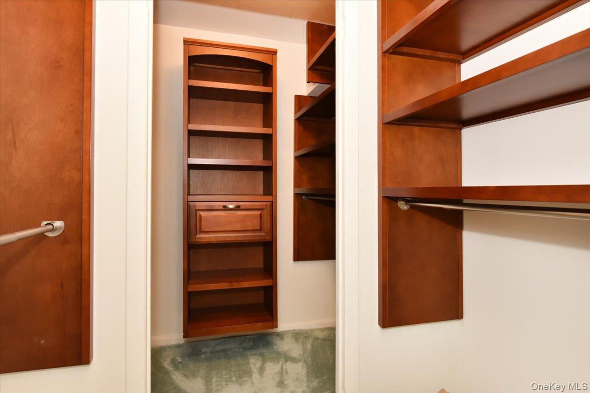 180 S Middle Neck Road, Unit 1-J photo 14