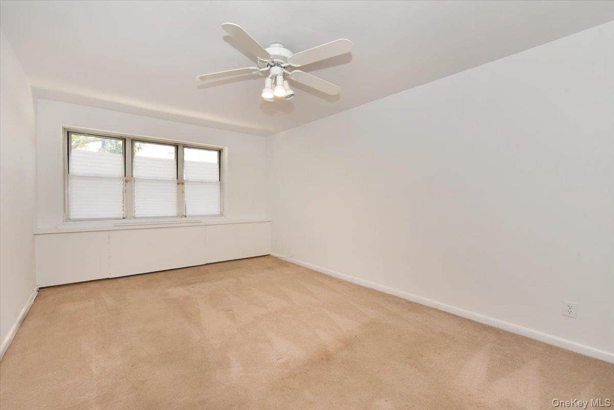 180 S Middle Neck Road, Unit 1-J photo 12