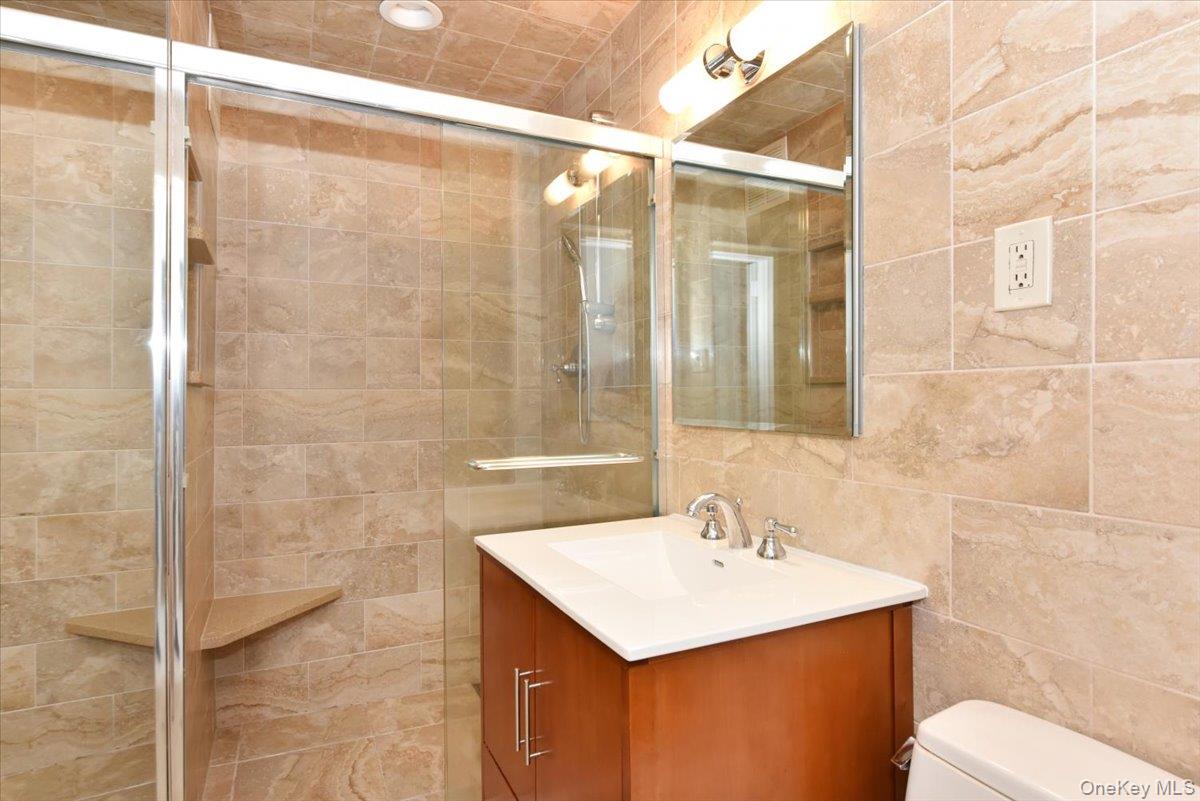180 S Middle Neck Road, Unit 1-J photo 15