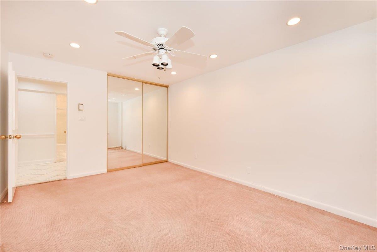 180 S Middle Neck Road, Unit 1-J photo 18