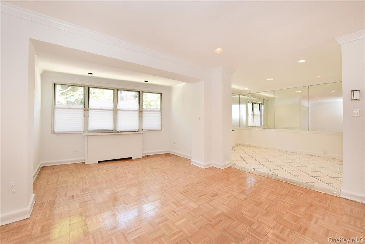 180 S Middle Neck Road, Unit 1-J photo 31
