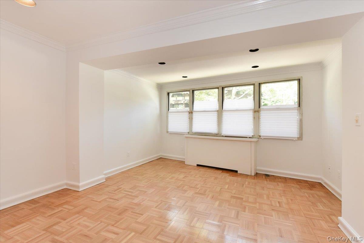 180 S Middle Neck Road, Unit 1-J photo 30