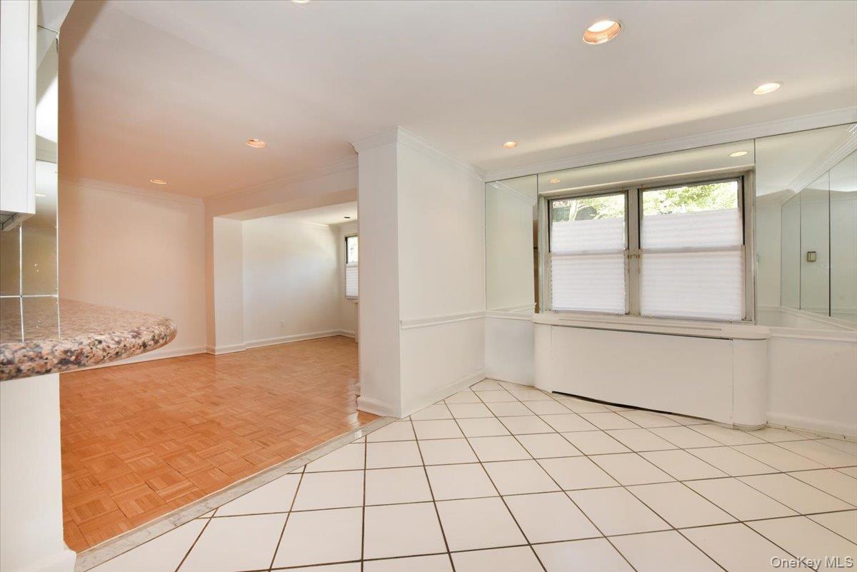 180 S Middle Neck Road, Unit 1-J photo 26