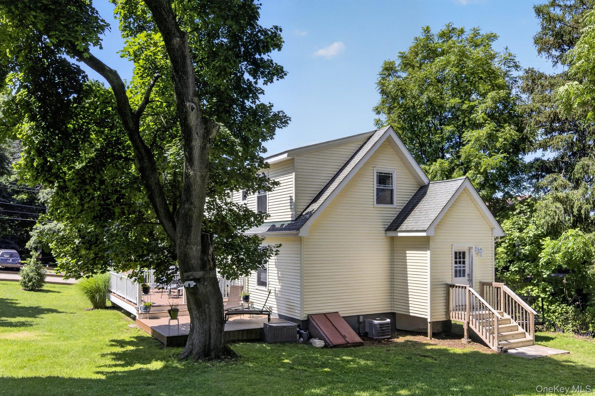 256 E Main Street – For Sale photo 15