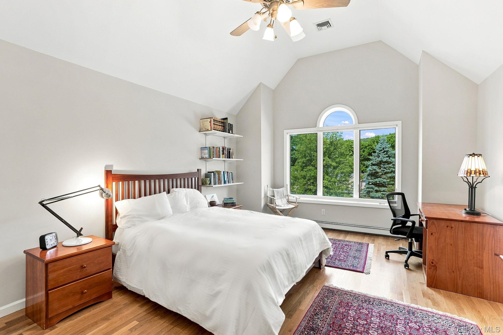25 Fawn Lane – For Sale photo 16