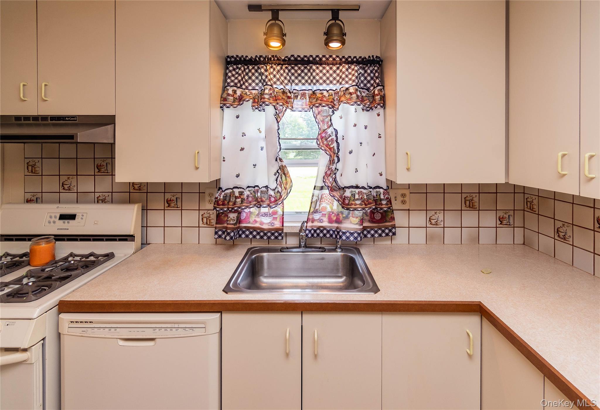 26 Beatty Lane – For Sale photo 29