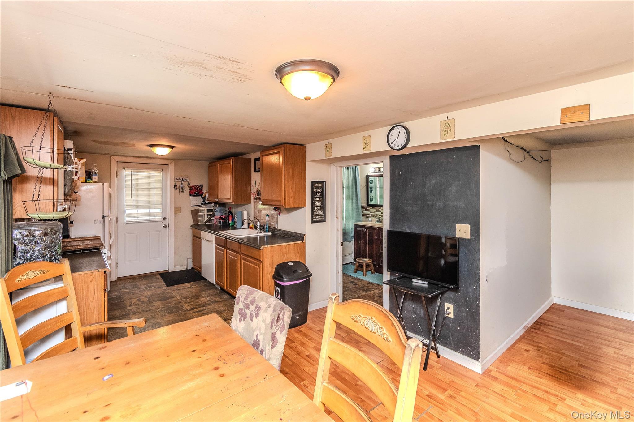 95 Riley Road – For Sale photo 12