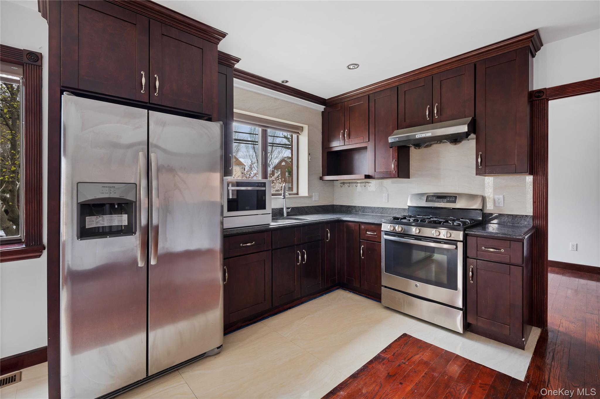 6903 Cloverdale Boulevard – For Rent photo 4