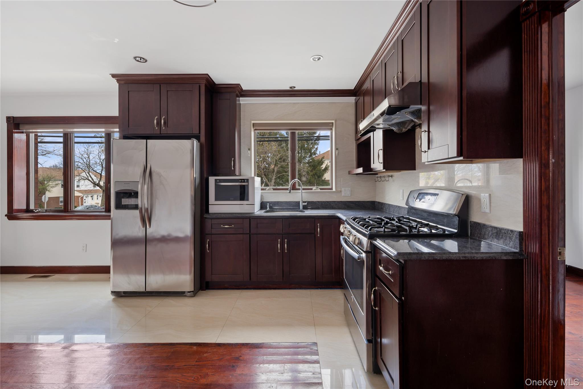 6903 Cloverdale Boulevard – For Rent photo 3