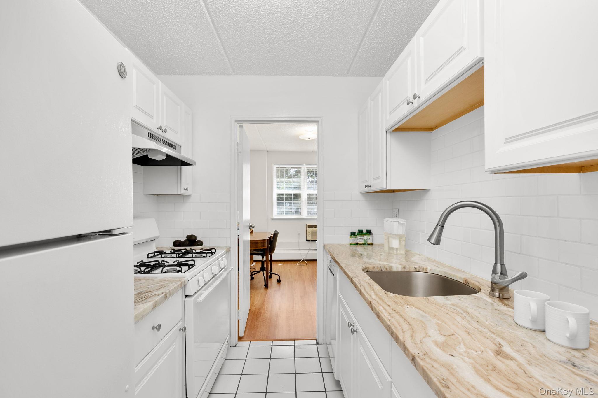 2 Consulate Drive, Unit 3G photo 5