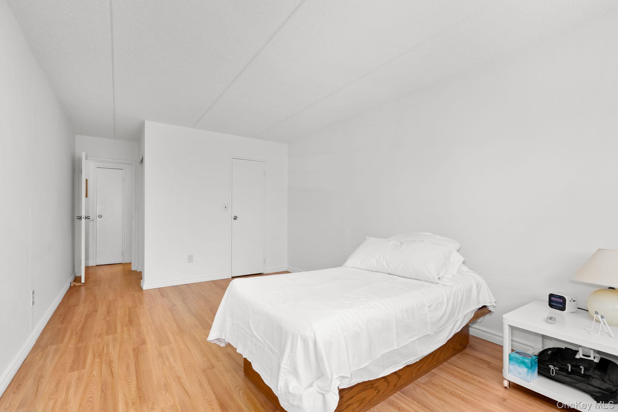 2 Consulate Drive, Unit 3G photo 16