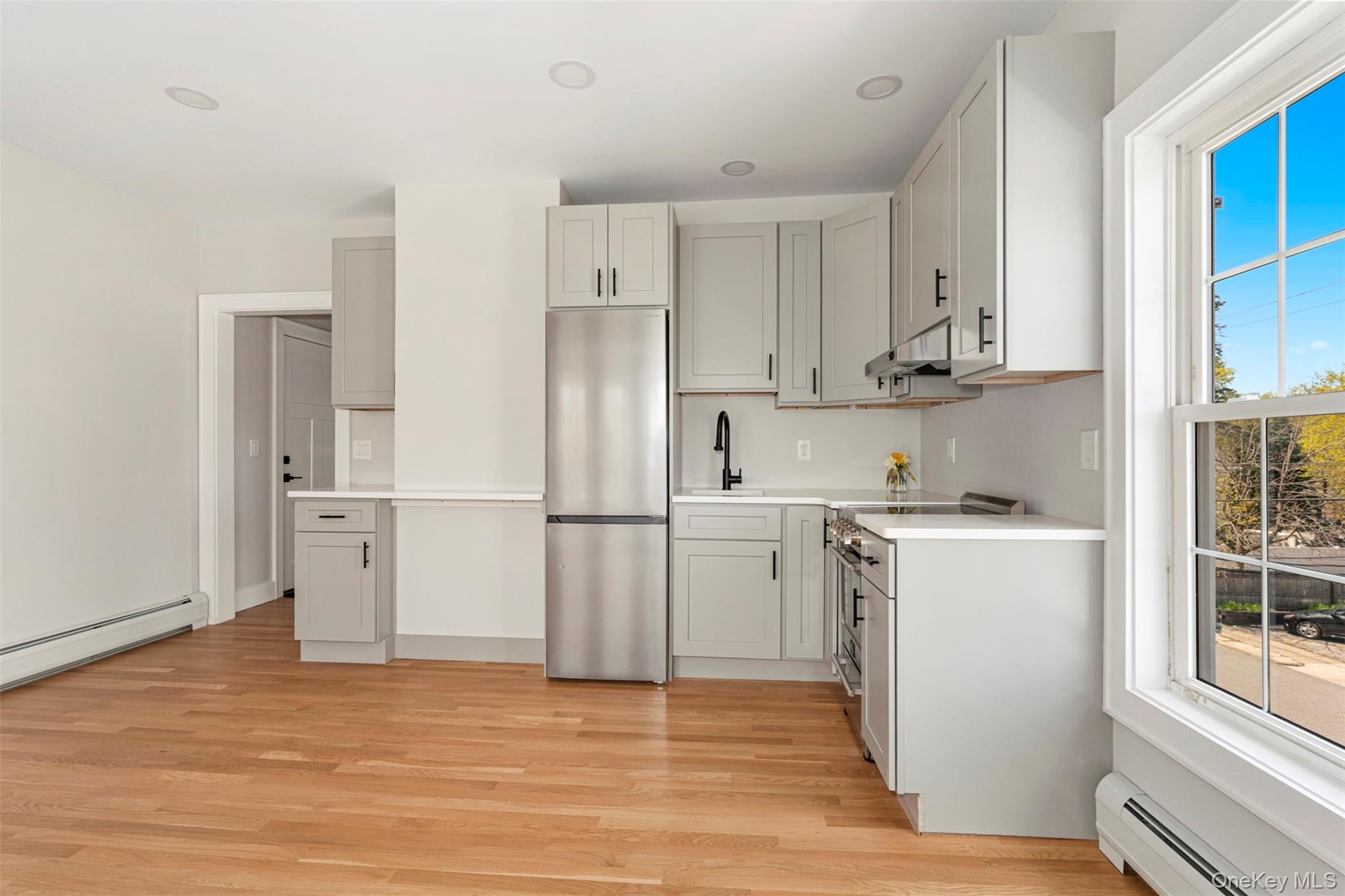 12 Oakland Avenue, Unit 1 photo 3