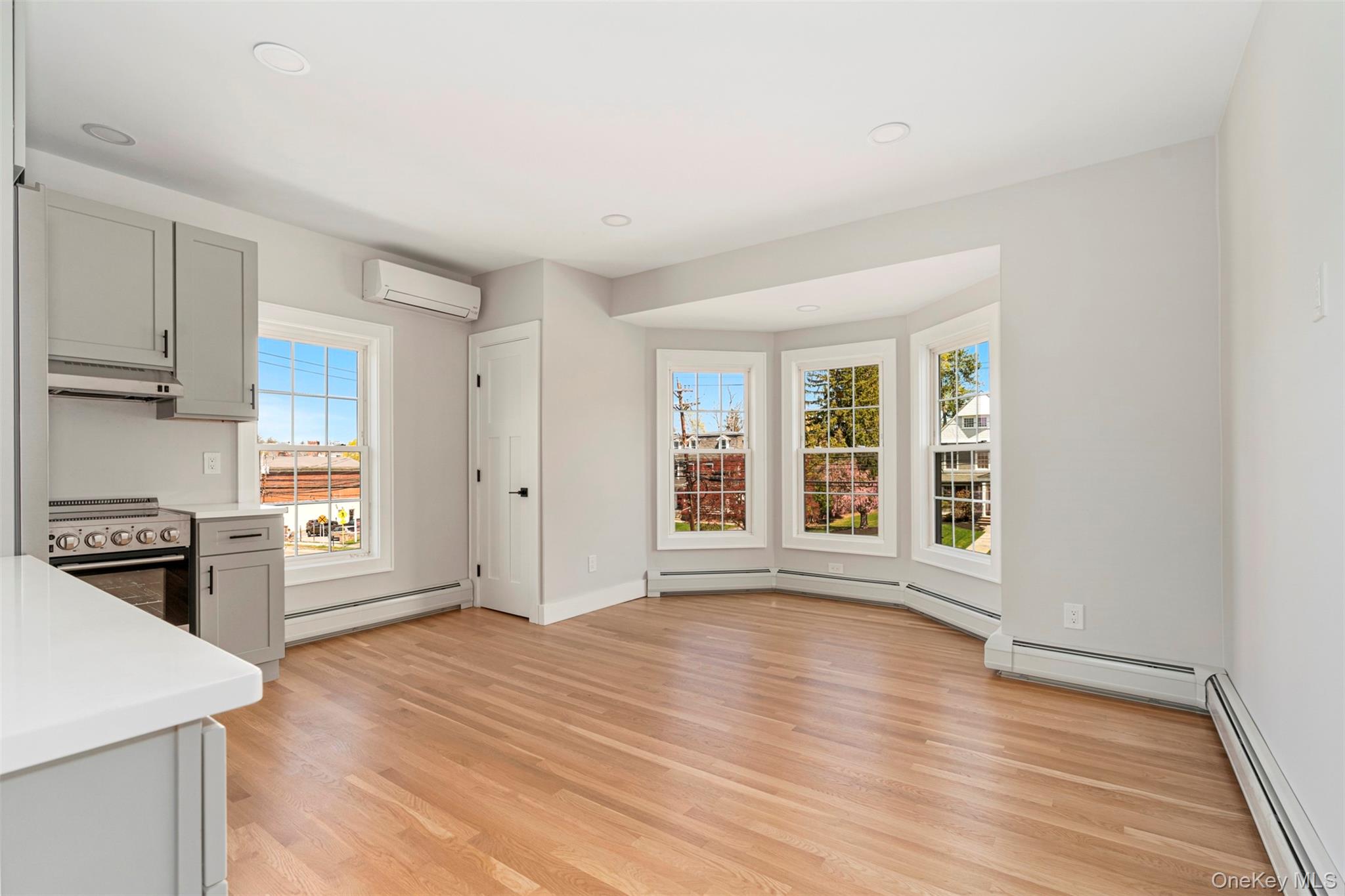 12 Oakland Avenue, Unit 1 photo 8
