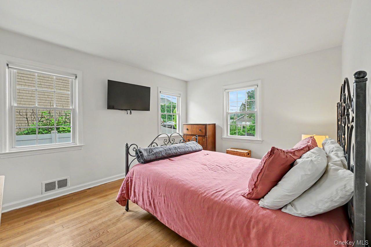 2 Edward Street – For Sale photo 15