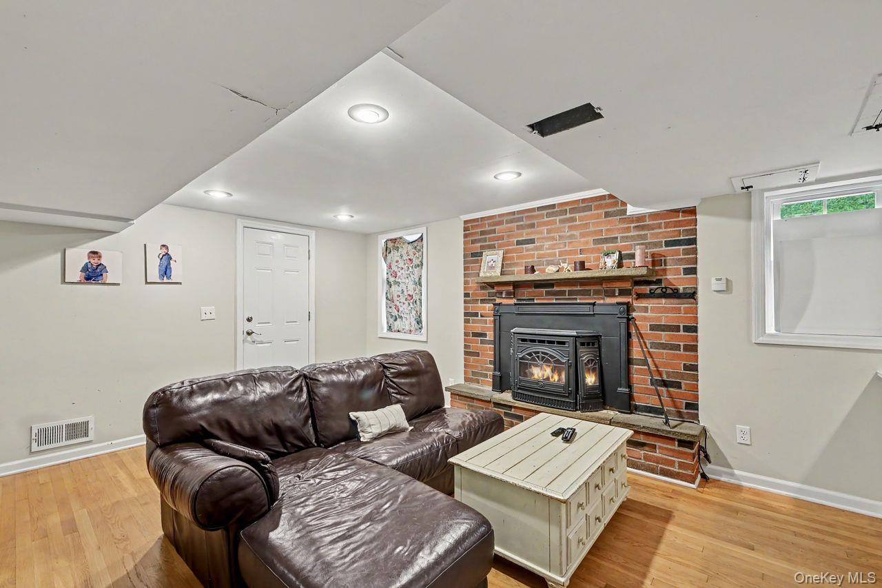 2 Edward Street – For Sale photo 13