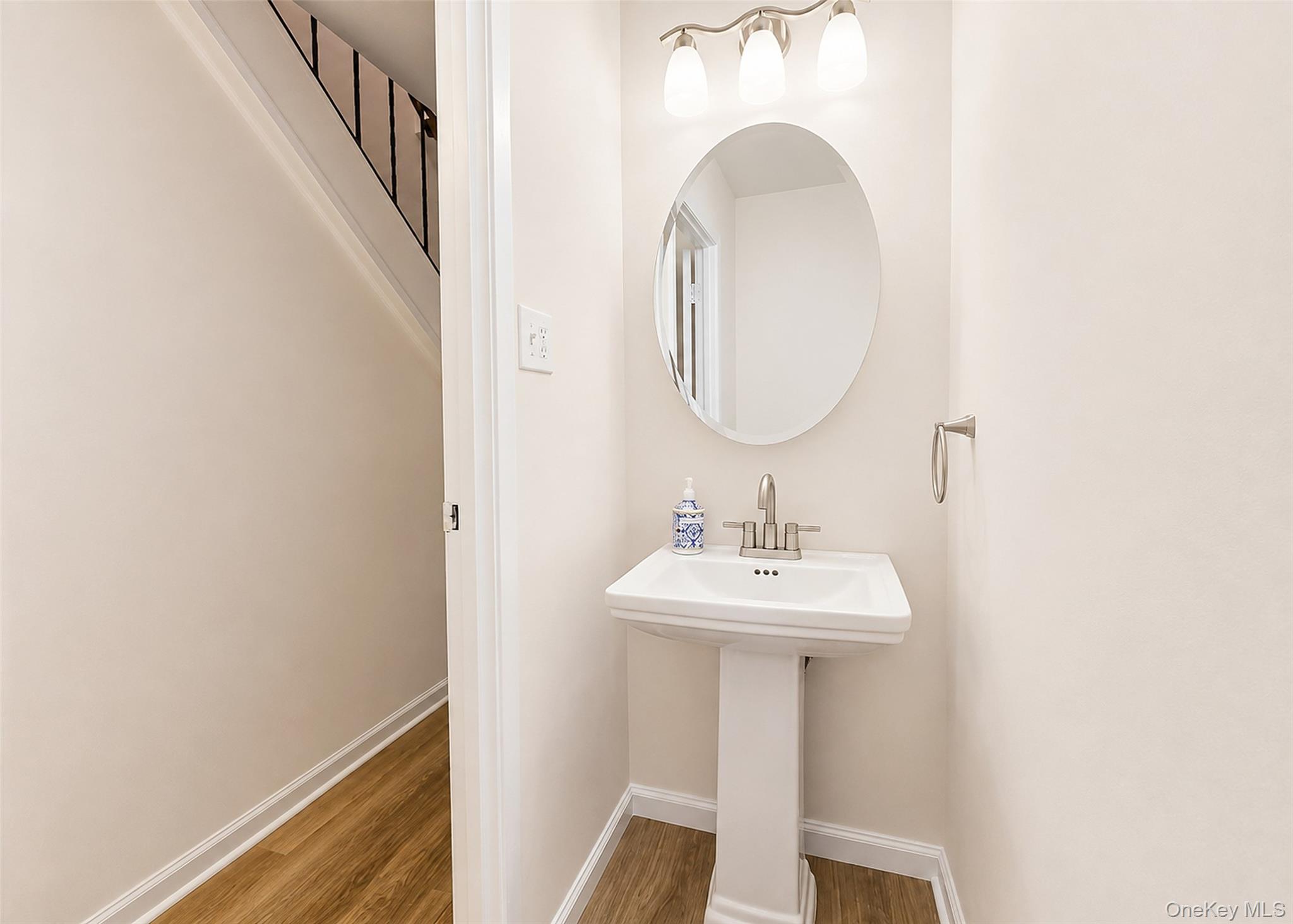 1 Wooded Way, Unit 1 photo 8