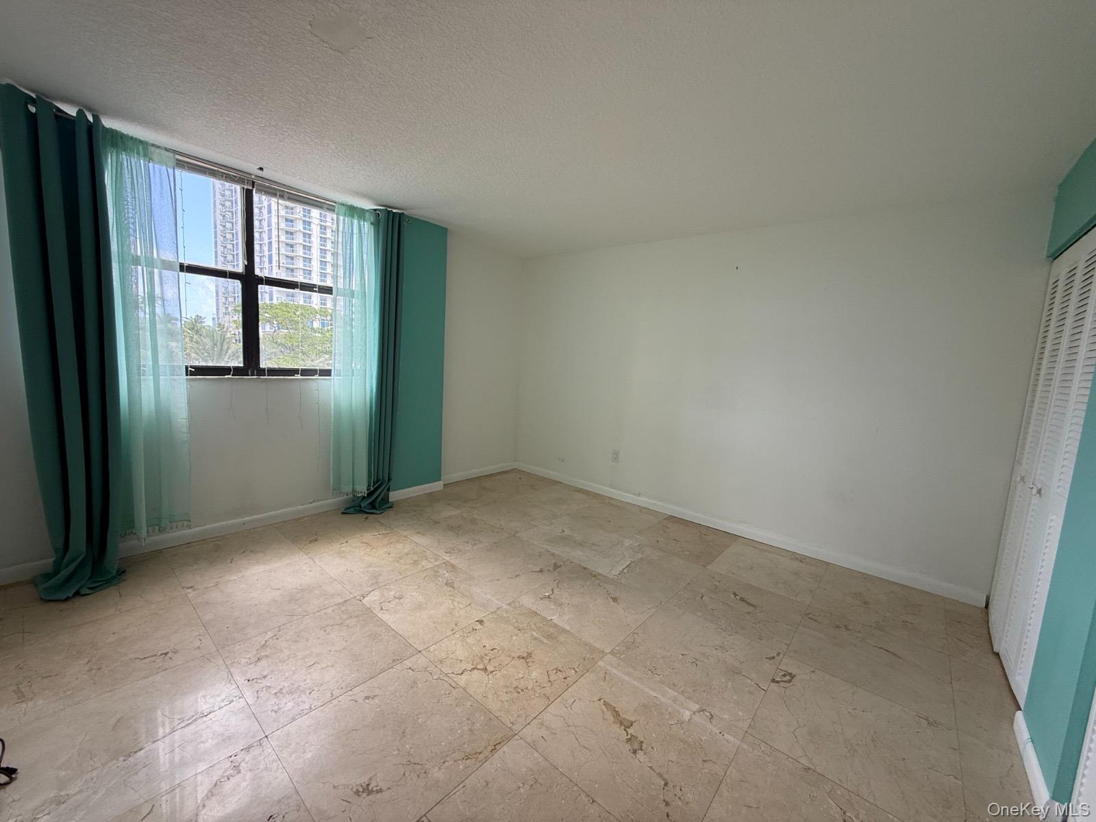210 174th ST Unit 419 Collins Avenue, Unit 419 photo 12