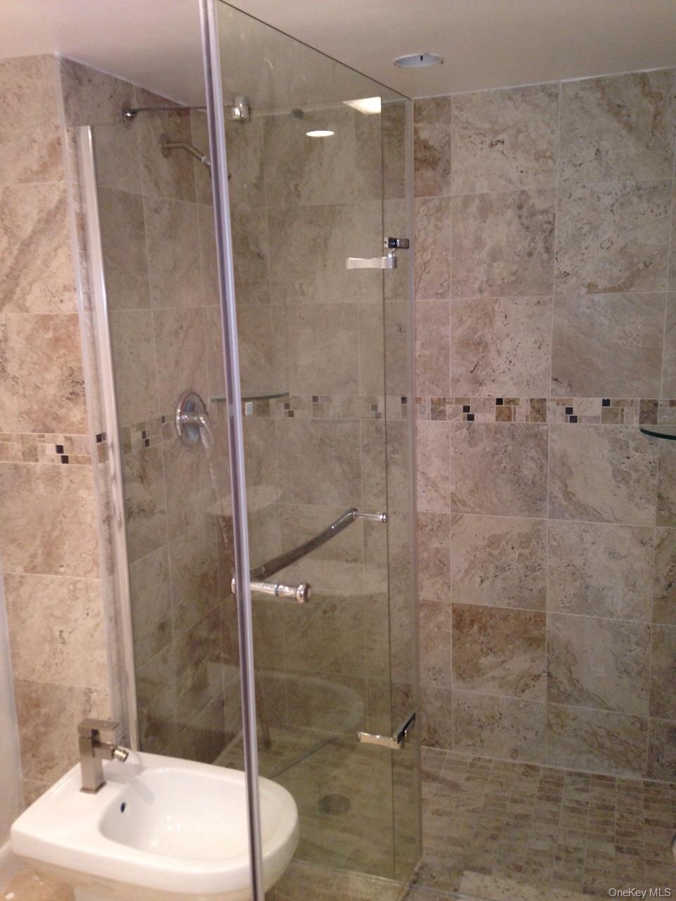 210 174th ST Unit 419 Collins Avenue, Unit 419 photo 5