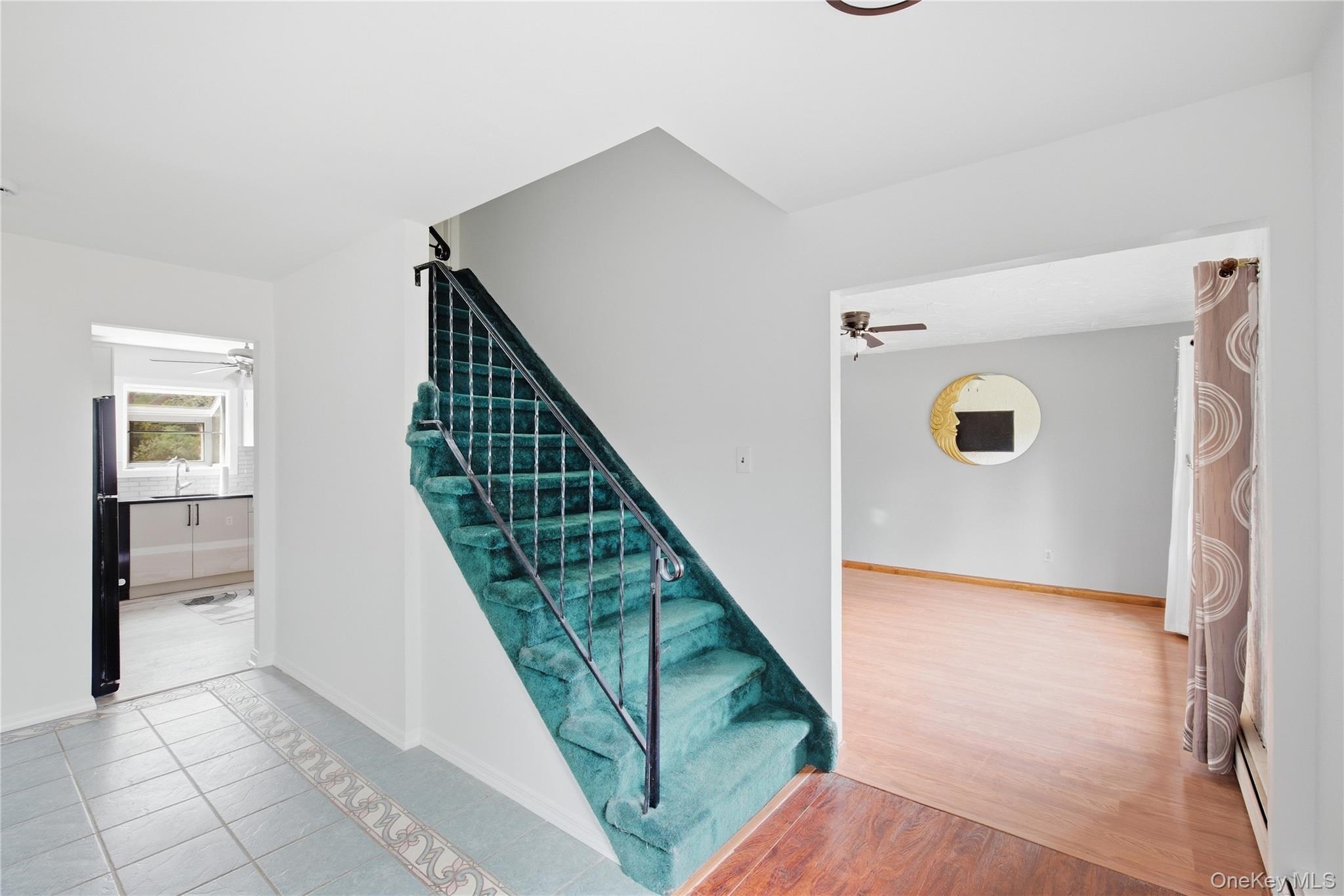 8 Imperial Drive – For Sale photo 3