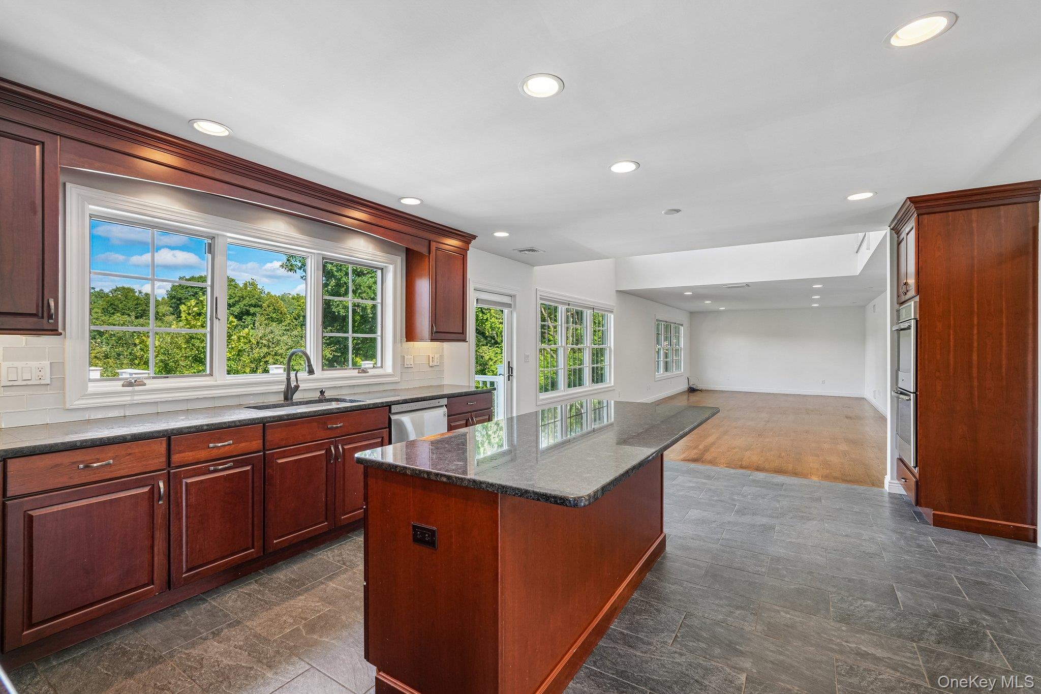 7 Ann Place – For Sale photo 6