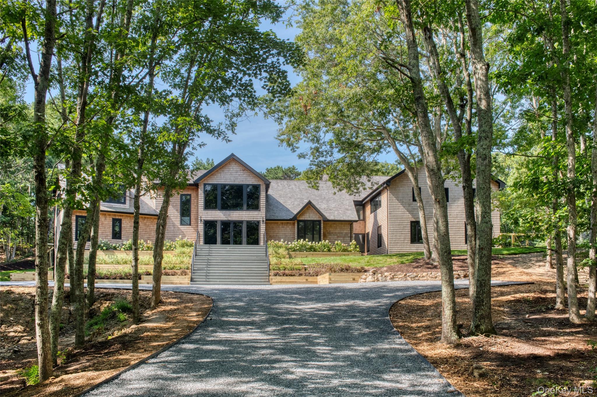 560 Little Noyack Path – For Sale photo 3