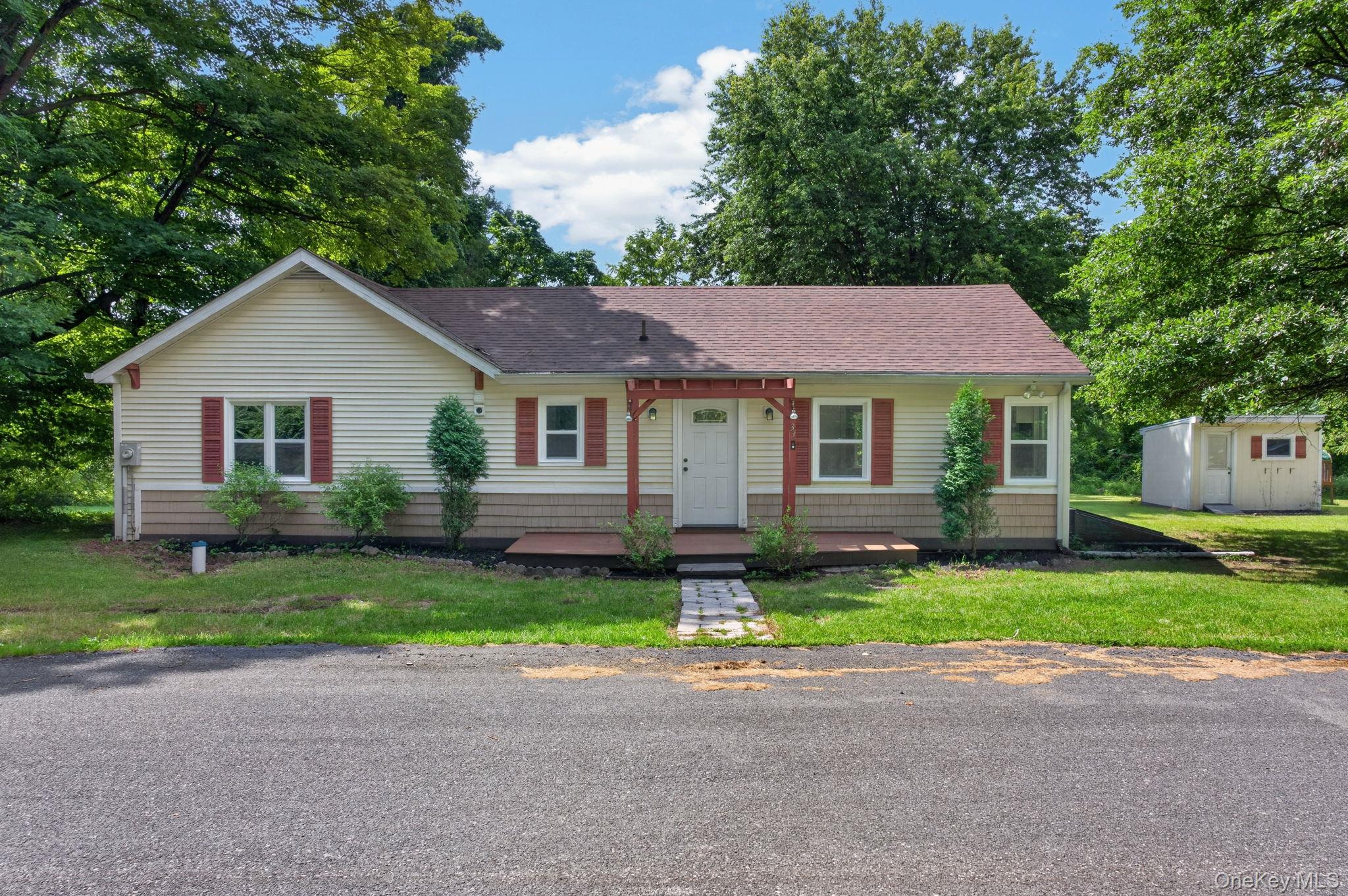 33 Warren Myer Road – For Sale